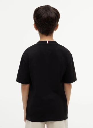 Tommy Hilfiger Siyah Erkek Çocuk Bisiklet Yaka Regular Fit Baskılı T-Shirt KB0KB10340-HERITAGE PRINTED FLAG