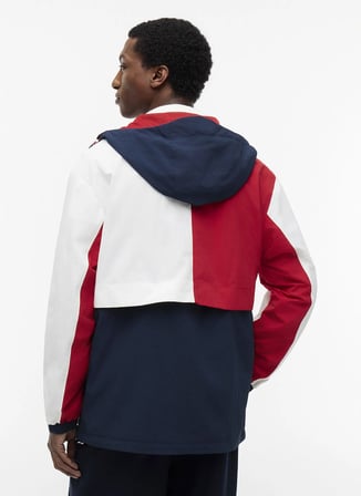Tommy Jeans Lacivert-Beyaz Erkek Kapüşonlu Relaxed Logo Baskılı Mont DM0DM23221C1G TJM FLAG COLORBLOCK