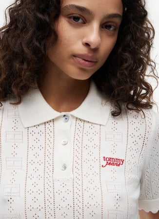 Tommy Jeans Beyaz Kadın Nakışlı Polo T-Shirt DW0DW22932YBH