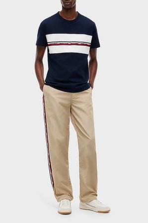 Tommy Jeans Logolu % 100 Pamuk  Regular Fit Bisiklet Yaka T Shirt Erkek T SHİRT DM0DM23245 C1G LACİVERT