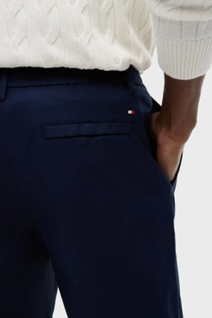 Tommy Hilfiger Pamuklu Tapered Fit Daralan Paça Pantolon Erkek PANTOLON MW0MW39702 DCC LACİVERT