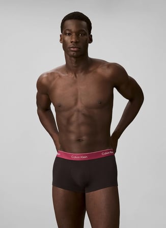 Calvin Klein Siyah Erkek Boxer LV00NB43894M5_LOW RISE TRUNK 3PK