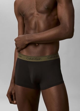Calvin Klein Siyah Erkek Boxer LV00NB4409HUE_LOW RISE TRUNK 3PK