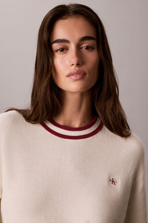 WOVEN LABEL CREWNECK SWEATER