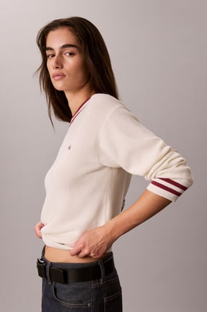 WOVEN LABEL CREWNECK SWEATER