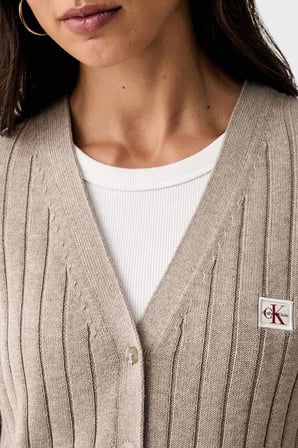 Calvin Klein % 100 Pamuk V Yaka Düğmeli Kazak LV047H305G2JX Kadın KAZAK LV047H305G 2JX BEJ