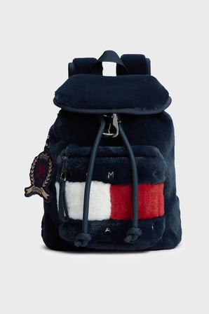 Tommy Jeans Logolu Ayarlanabilir Askılı Sırt Çantası Kadın SIRT ÇANTASI AW0AW19078 C1G LACİVERT