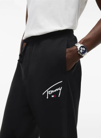 Tommy Jeans Siyah Erkek Sweatpant DM0DM23593BDS TJM REG SIGNATURE SW