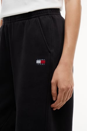 TJW BADGE SWEATPANTS