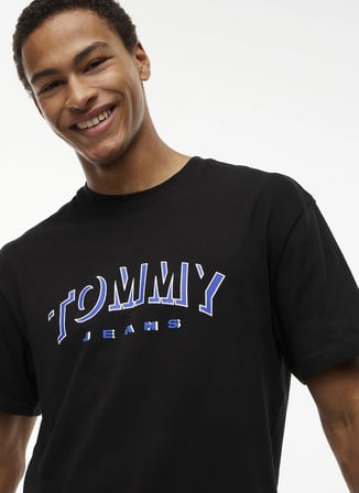 Tommy Jeans Siyah Erkek T-Shirt DM0DM23602BDS TJM RLX DNA PLAY TEE