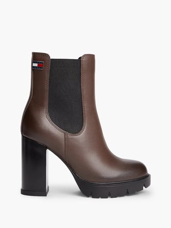 TOMMY HILFIGER Kadın Marka Bayrak Logolu Chelsea Modeli Bağcıksız Topuklu Şık Görünüşlü Kahverengi Bot & Bootie EN0EN03112 GT7