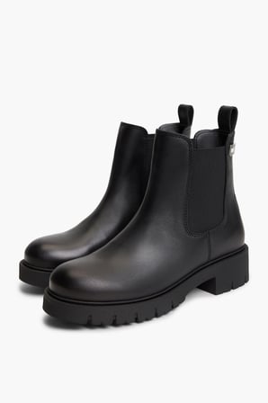 TJW CLEATED CHELSEA BOOTS