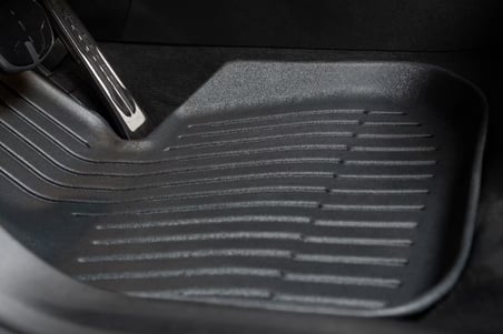 BMW X1 3D Havuzlu Paspas Seti – Kokusuz ve Sıvı Geçirmez Tasarım