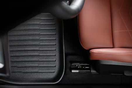 BMW X1 3D Havuzlu Paspas Seti – Kokusuz ve Sıvı Geçirmez Tasarım