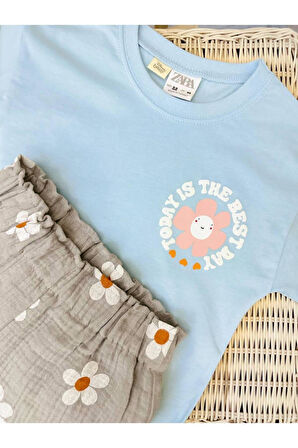 Laciel Paris Çiçek Baskılı T-shirt ve Müslin Şort Alt Üst Takım