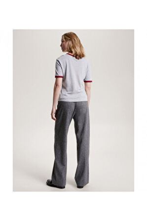 Varsity Floklu Logolu Tişört