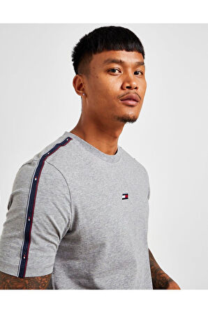 Omuz Logolu Erkek t-shirt