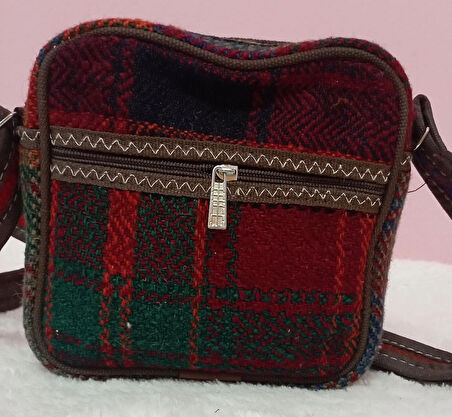 Otantik kilim desenli el dokuması çanta