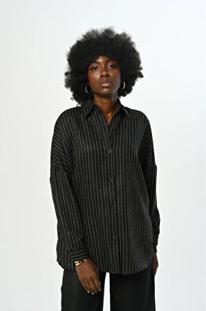 KADIN ÇİZGİLİ DESENLİ DÜZ RENK OVERSİZE KESİM GÖMLEK