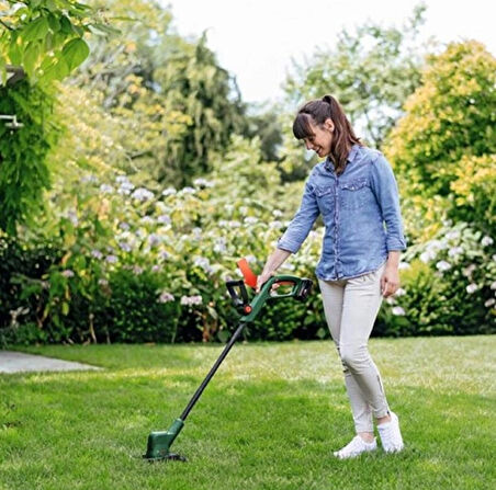 Bosch Easygrasscut 18-230 Akülü Kenar Kesme Makinesi (2,0 Ah Tek Akü) + Bakım Spreyi + Koruyucu Gözlük + Yedek Misina Seti