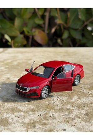 Skoda Octavia Koleksiyon Metal Araba 12cm Lüks Araba Kırmızı Oyuncak Araba Model Araba