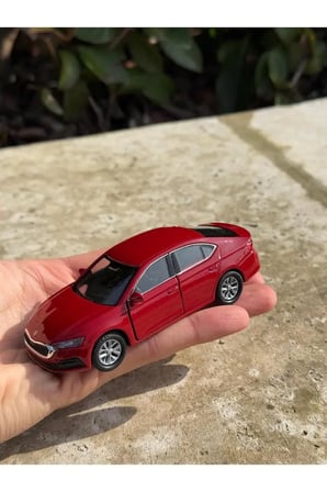 Skoda Octavia Koleksiyon Metal Araba 12cm Lüks Araba Kırmızı Oyuncak Araba Model Araba