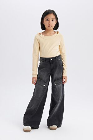 DeFacto Kız Çocuk Slim Fit Dar Kesim Kaçık Yaka Baskılı Fitilli Kaşkorse Uzun Kollu Tişört D9237A825SPBG362