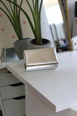 Silver Parlak Şerit Detaylı Zincirli Omuz Çantası