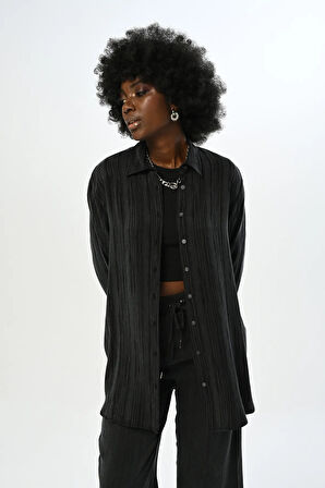 KADIN SİYAH ÇİZGİ DESENLİ OVERSİZE KESİM GÖMLEK