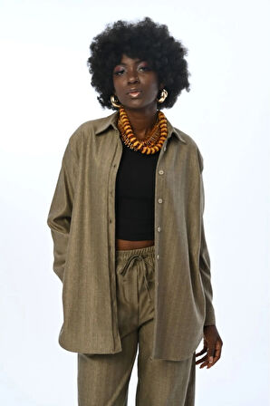 KADIN İNCE ÇİZGİLİ SİMLİ OVERSİZE KESİM GÖMLEK