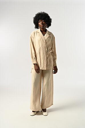 KADIN BELDEN BAĞLAMALI KIRIŞIK KUMAŞ DÜZ RENK GÖMLEK