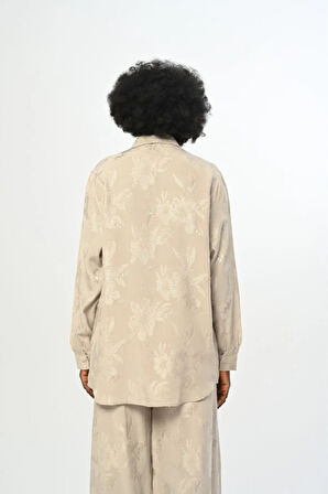 KADIN ÇİÇEK DESENLİ OVERSİZE KESİM GÖMLEK