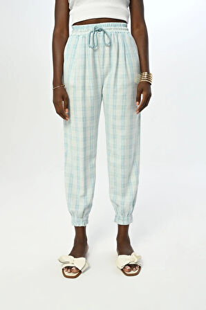 KADIN RAHAT KALIP BELİ LASTİKLİ EKOSE DESENLİ PANTOLON