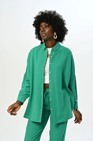 KADIN DÜZ RENK OVERSİZE KESİM GÖMLEK