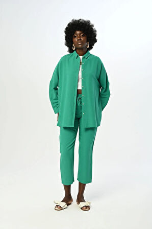 KADIN DÜZ RENK OVERSİZE KESİM GÖMLEK