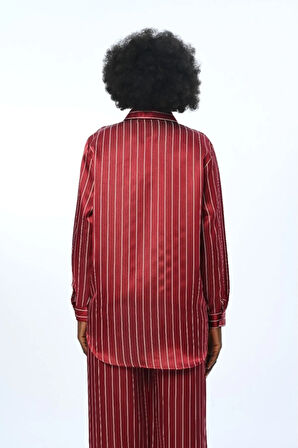 KADIN DÜZ RENK ÇİZGİLİ OVERSİZE KESİM GÖMLEK