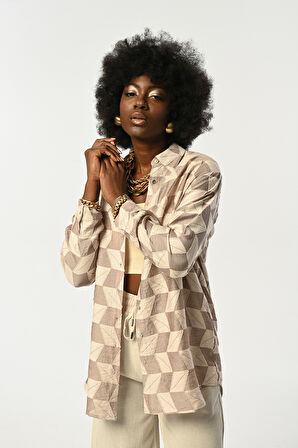 KADIN GEOMETRİK DESENLİİ OVERSİZE GÖMLEK