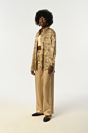 KADIN KARIŞIK DESENLİ PARLAK OVERSİZE GÖMLEK