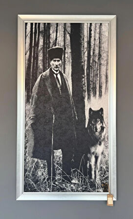 Siyah Beyaz Atatürk ve Kurt Tablosu - Gümüş Çerçeve