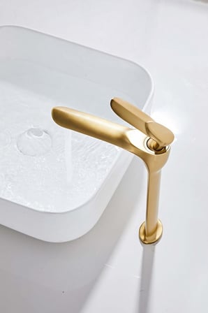 LAVA UZUN LAVABO BATARYASI PARLAK ALTIN