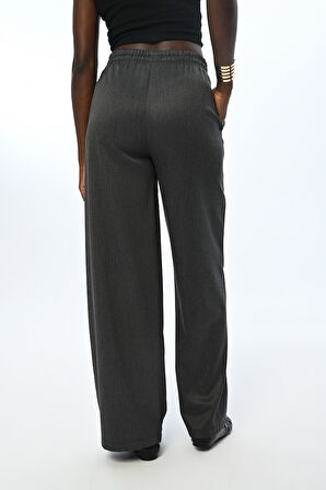 KADIN BELİ LASTİKLİ BOL PAÇA DÜZ RENK PANTOLON