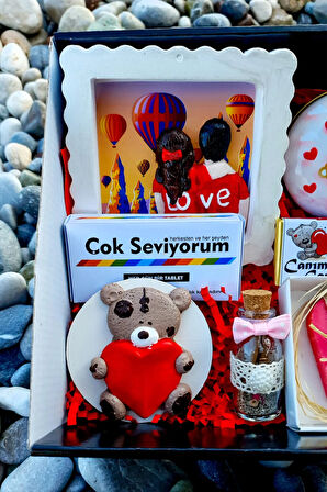 Siyah  Kutusunda Ağır Romantik  Ürünler Sevgiliye