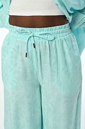 KADIN RAHAT KALIP BOL PAÇA BELİ LASTİKLİ MİNT RENK PANTOLON