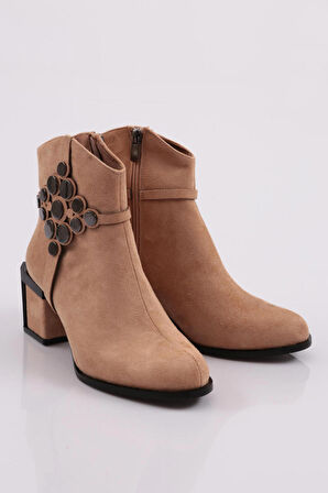 Dgn 790-22K Kadın Kristal Taşli  Topuklu Bot