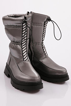 Dgn 010-22K Kadın Ön Bağcikli Fermuarli Bot