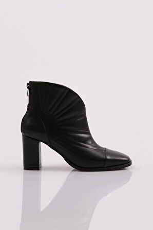 Dgn K920-22K Kadın Topouklu Bot