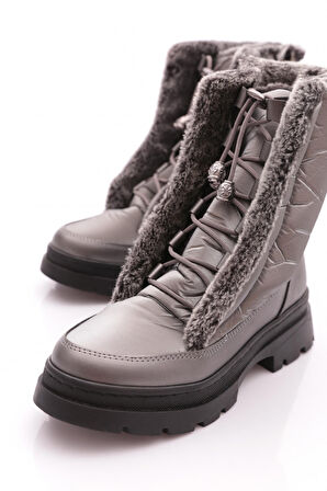 Dgn 008-22K Kadin Ön Tüylü Bağcikli Yan Femuarli Paraşüt Bot