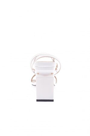 Dgn K9001 Kadın Küt Burun Çapraz Bantli Topuklu Sandalet