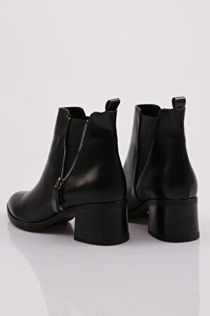 Dgn 9009-2164-22K Kadın Fermuarli Topuklu Bot