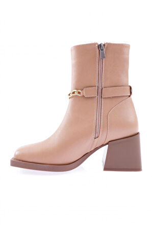 Dgn 1964 Zincir Ve Kemer Detayli Kisa Topuklu Kadın Bot